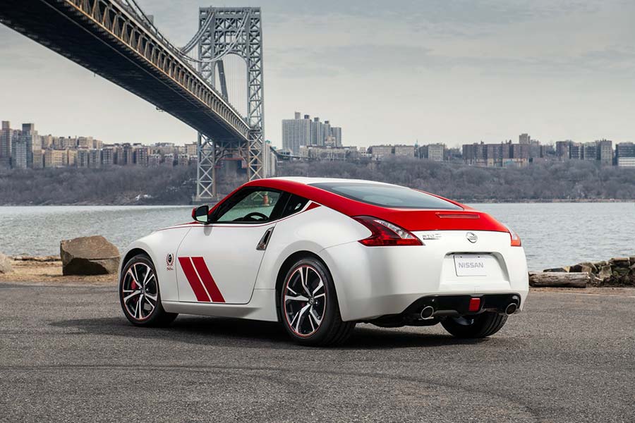 https://autogreeknews.gr/wp-content/uploads/2019/04/Nissan_370Z_7.jpg