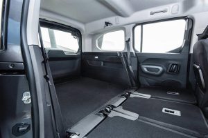 Toyota-Proace-2019-(3)