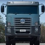 Volkswagen_Constellation_1