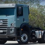 Volkswagen_Constellation_2