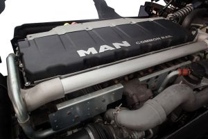 Volkswagen_Constellation_3