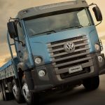 Volkswagen_Constellation_4