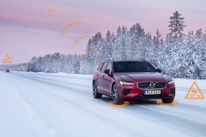 Volvo_Slippery_Road_Alert-(1)