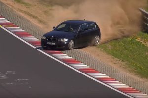bmw-nurburgring-near-crash-has-spectators-cheering-driver-pulls-it-off_3
