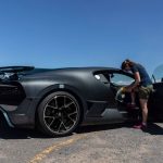 bugatti divo gynaika2