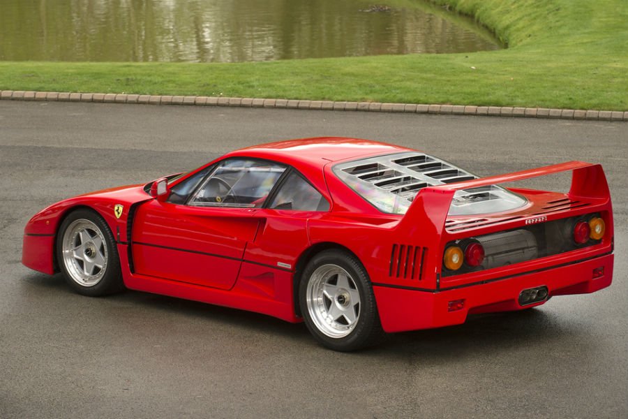 https://autogreeknews.gr/wp-content/uploads/2019/04/ferrari-f40-prototype2.jpg