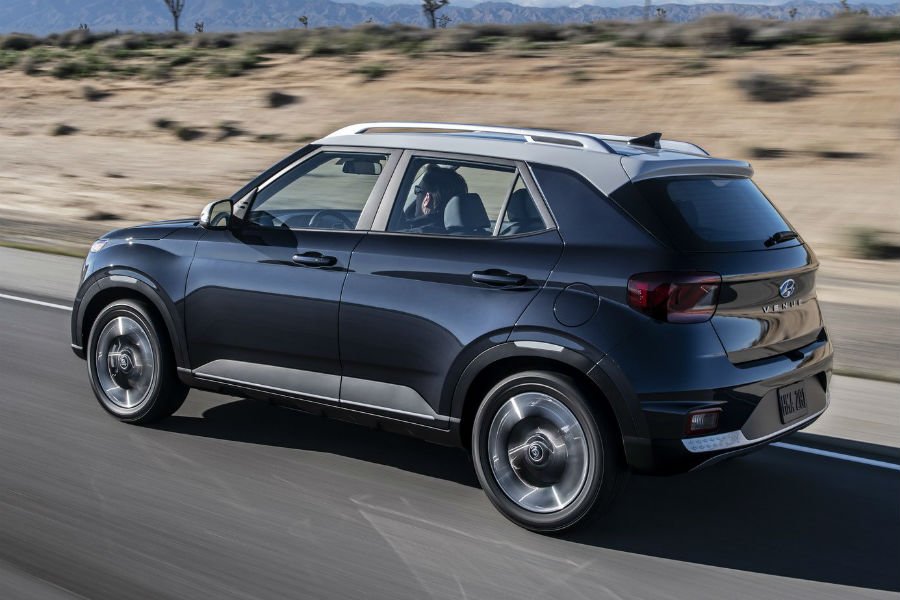 https://autogreeknews.gr/wp-content/uploads/2019/04/hyundai-venue-official5.jpg