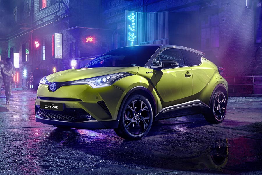 https://autogreeknews.gr/wp-content/uploads/2019/04/toyota-c-hr-neon-lime-1.jpg