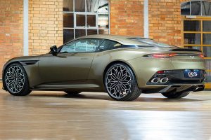 Aston_Martin_DBS_James_Bond_5