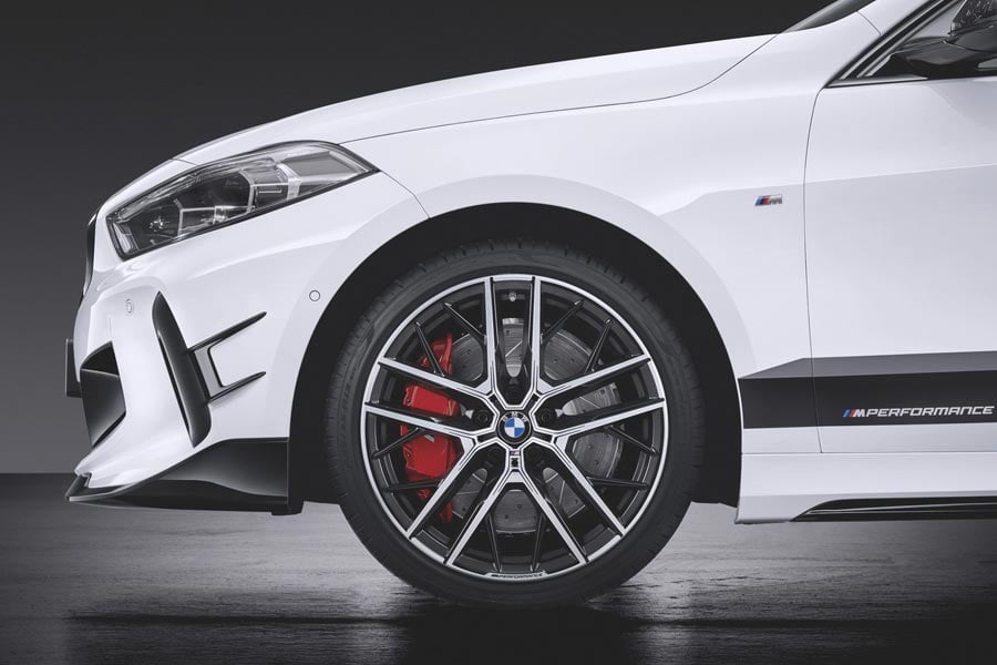 https://autogreeknews.gr/wp-content/uploads/2019/05/BMW-1-Series-M-Performance-Parts-3.jpg