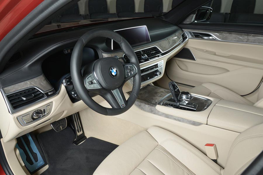 https://autogreeknews.gr/wp-content/uploads/2019/05/BMW-730Li-3.jpg