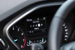 FORD_2018_FOCUS_ACTIVE_WAGON_NOV_DriveModes-Slippery