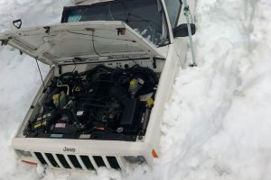 IceBuriedJeep3