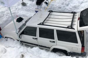 IceBuriedJeep4