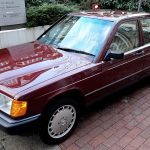 Mercedes-Benz-190-E-2.3-(4)