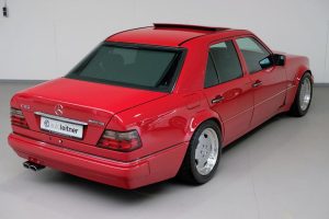 Mercedes-E60-AMG-1995-(10)