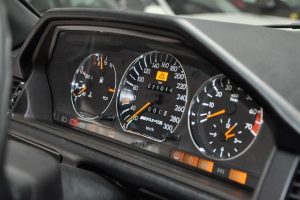 Mercedes-E60-AMG-1995-(6)