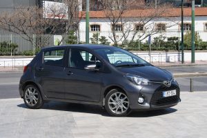 Toyota-Yaris-2015