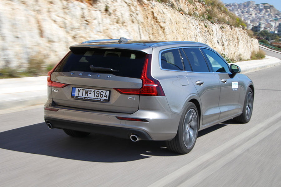 https://autogreeknews.gr/wp-content/uploads/2019/05/Volvo-V60-D4-2.jpg