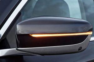 b9fbbc9e-theft-car-mirror-2-768×416