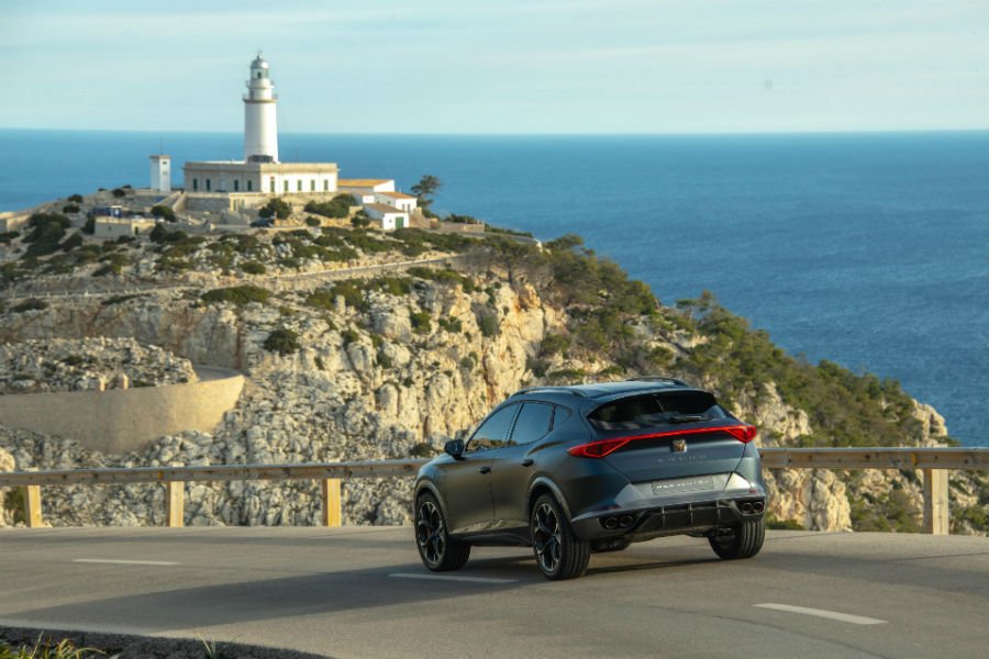 https://autogreeknews.gr/wp-content/uploads/2019/05/cupra-formentor-official2.jpg