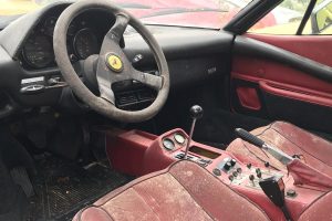 ferrari-abandoned-(18)