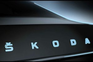 new skoda superb light4