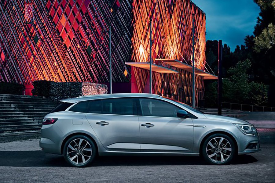 https://autogreeknews.gr/wp-content/uploads/2019/05/renault-megane-estate-limited-1.jpg