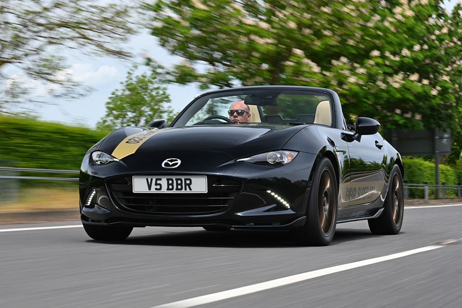 https://autogreeknews.gr/wp-content/uploads/2019/06/BBR-MX5-ND-2019-Front.jpg