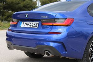 BMW 330i (21)