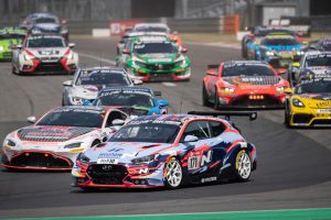 Hyundai-i30N-Nurburgring-(1)