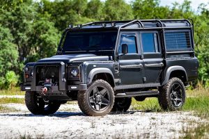 Land_Rover_Defender_1