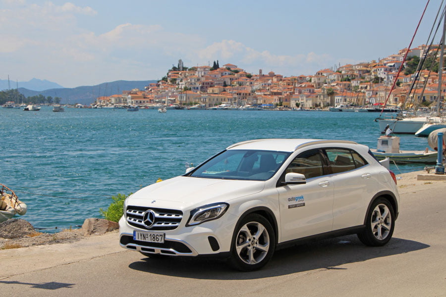 https://autogreeknews.gr/wp-content/uploads/2019/06/Mercedes-GLA-200-1.jpg
