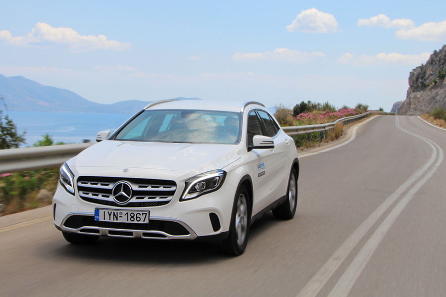 https://autogreeknews.gr/wp-content/uploads/2019/06/Mercedes-GLA-200-22.jpg