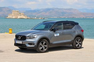 Volvo XC40 T4