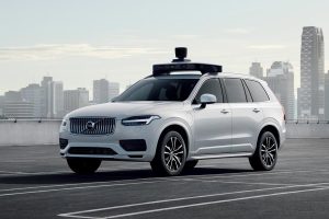 Volvo_Cars_and_Uber_present_production_vehicle_ready_for_self-driving (1)