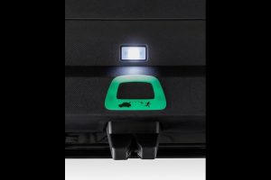 Volvo_XC90_Armoured-(3)