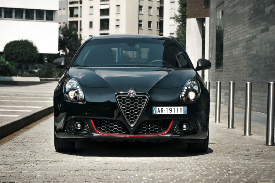 https://autogreeknews.gr/wp-content/uploads/2019/06/alfa-giulietta-veloce-s2.jpg