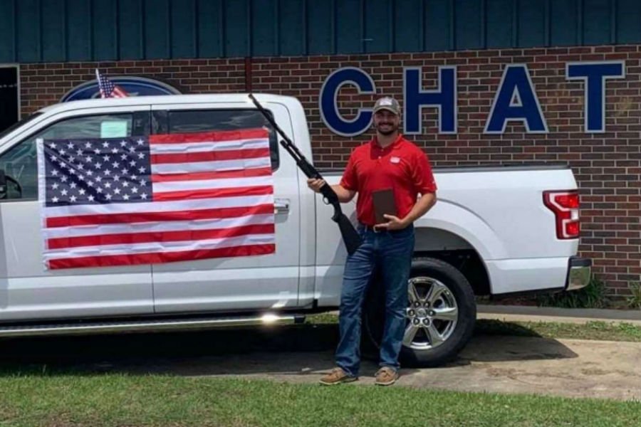 Με την αγορά αυτοκινήτου δώρο μια καραμπίνα!