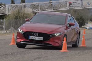 mazda 3 moose test