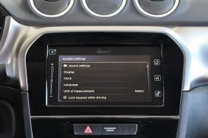 suzuki vitara 1.0 interior (7)