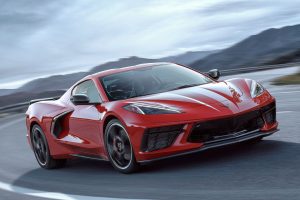 2020-Chevrolet-Corvette-Stingray-004