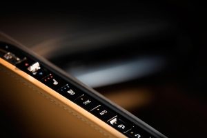 2020-Chevrolet-Corvette-Stingray-032