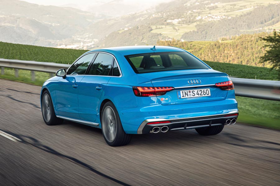 https://autogreeknews.gr/wp-content/uploads/2019/07/Audi-S4-TDI-3.jpg