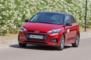 Hyundai i20 1.0T 100 PS 7DCT (17)