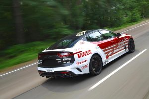 Kia-Stinger-GT420-(2)