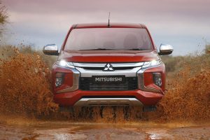 L200-front-driving-through-mud