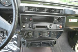 Mercedes-Benz-G-Class-250GD-(7)