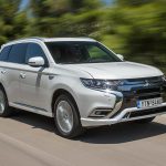 Mitsubishi-Outlander-PHEV-(1)
