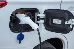 Mitsubishi-Outlander-PHEV-(15)